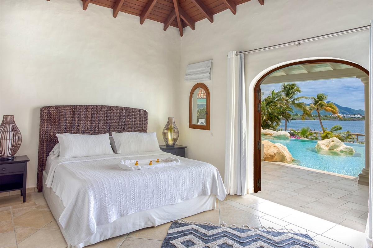 St Martin villa rental with private beach - Bedroom 2